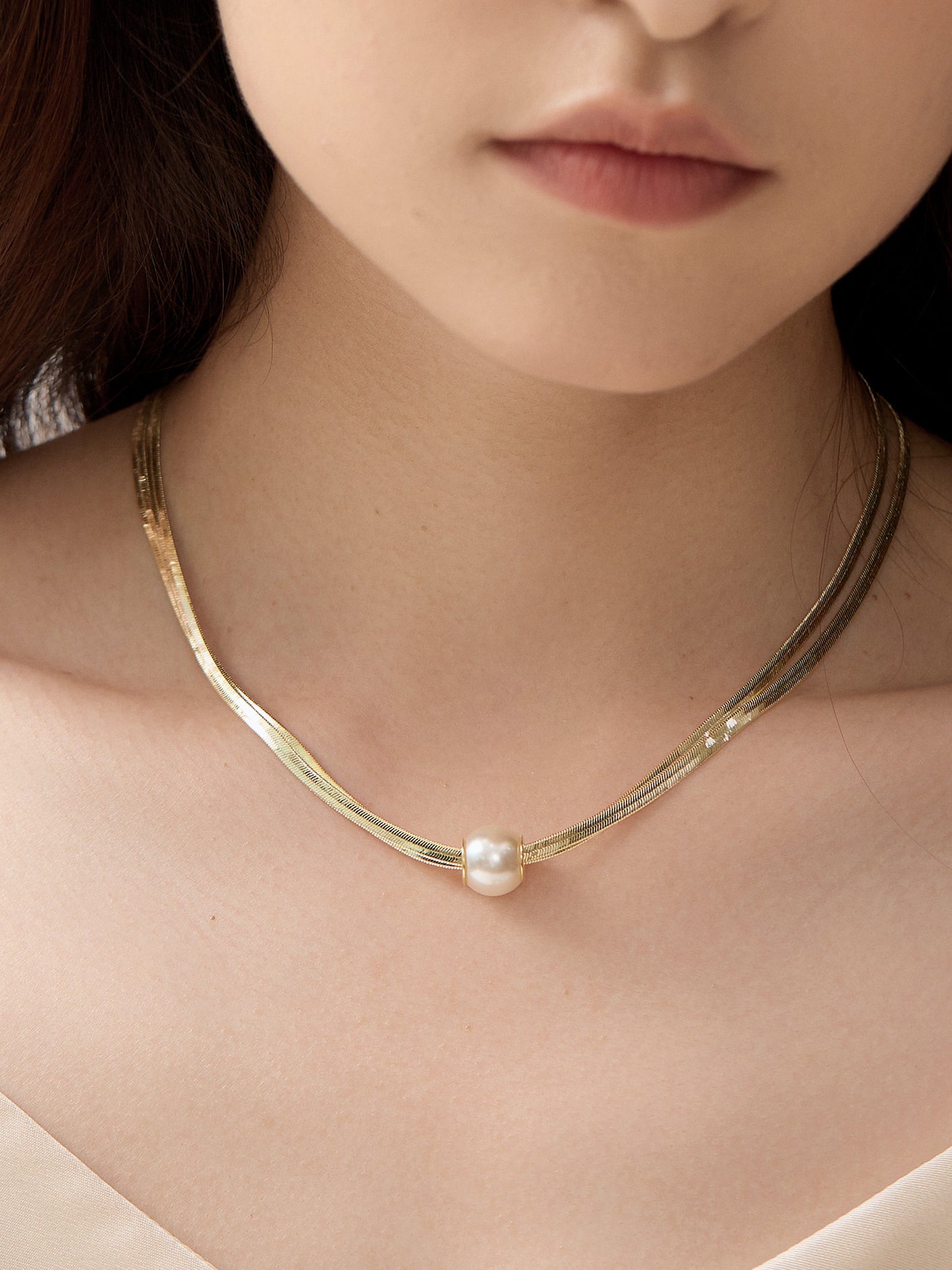 Classicism Pearl Necklace