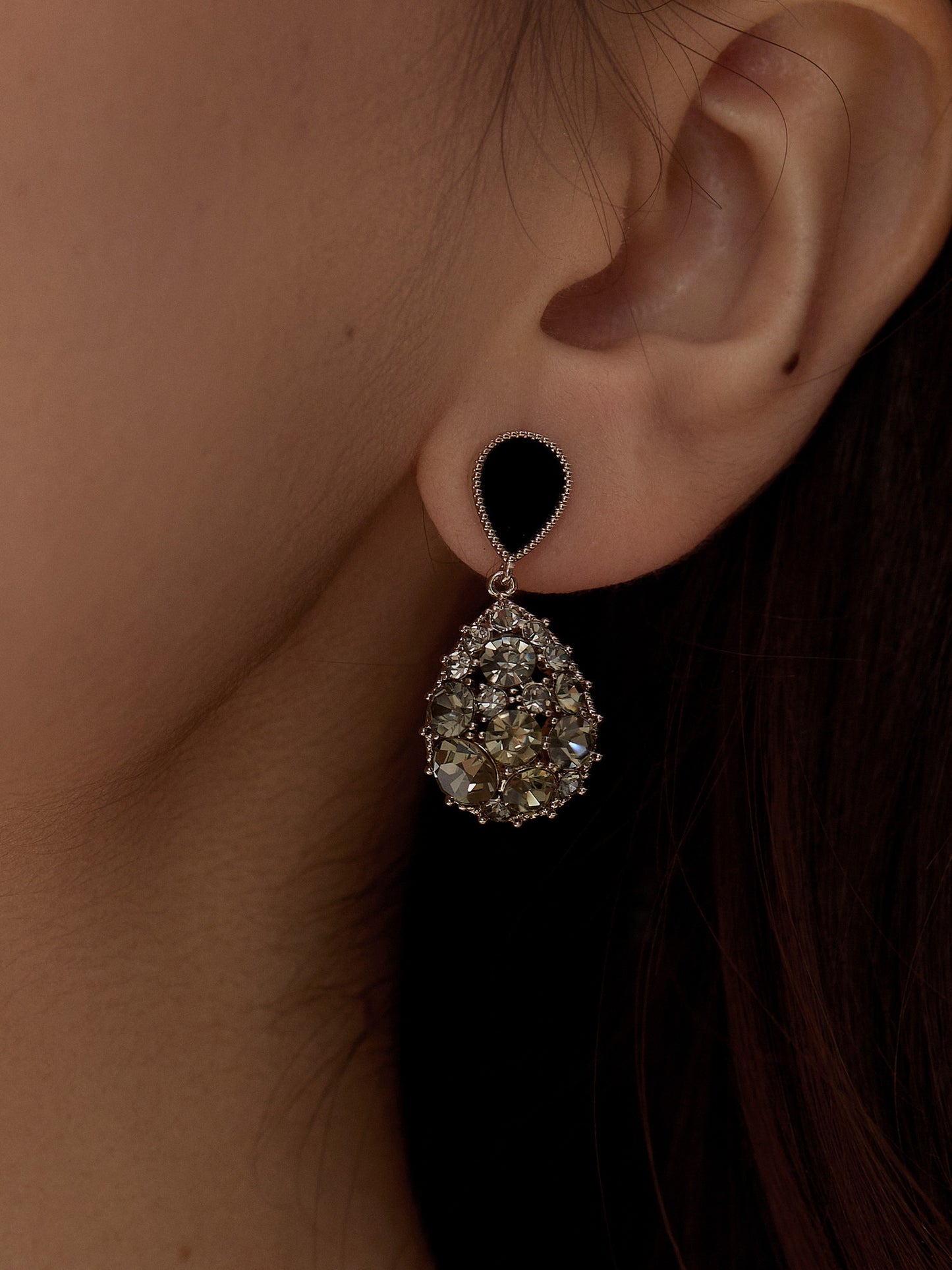 Raindrop Zircon Earrings