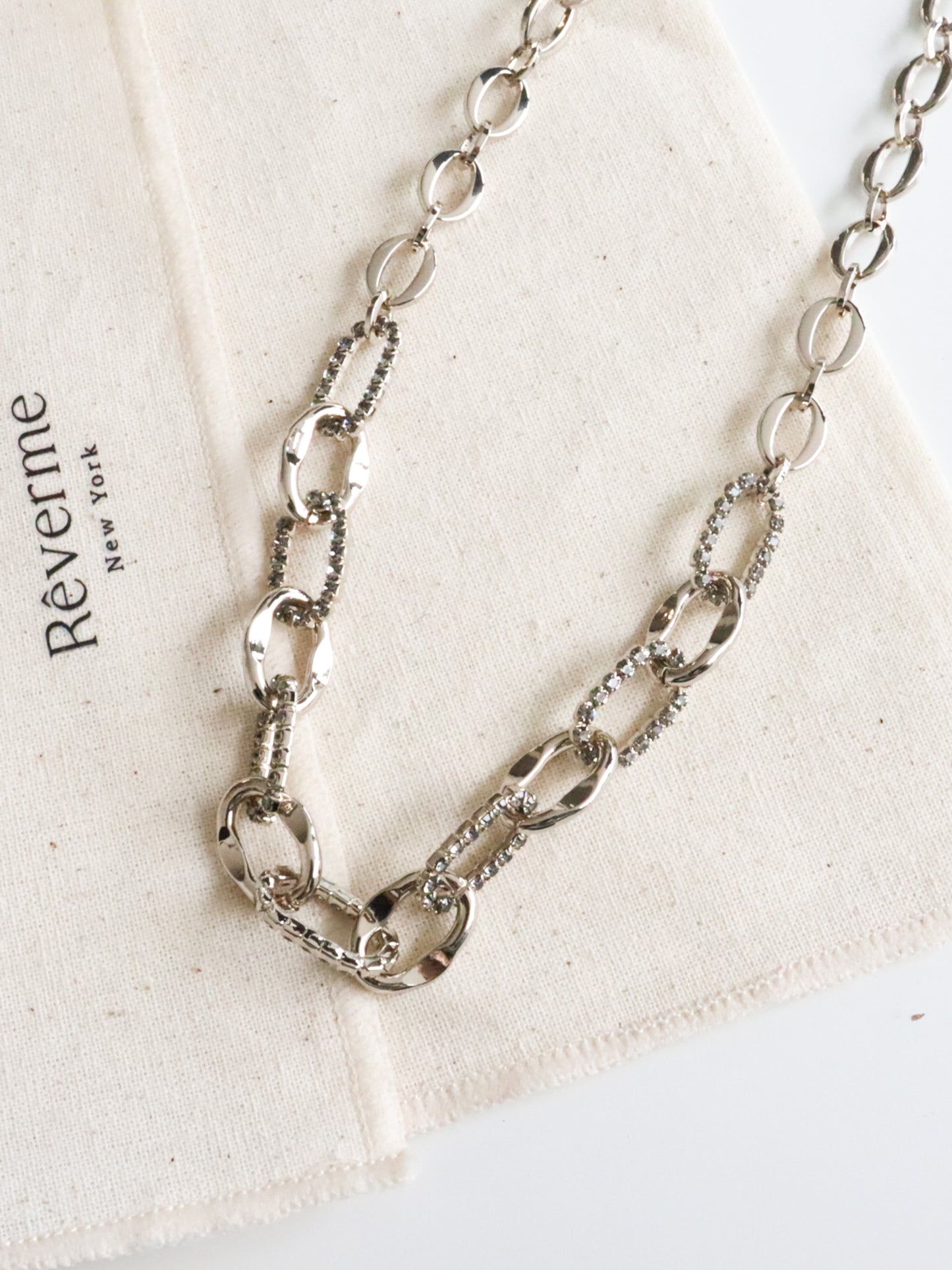 Singular Chain Necklace
